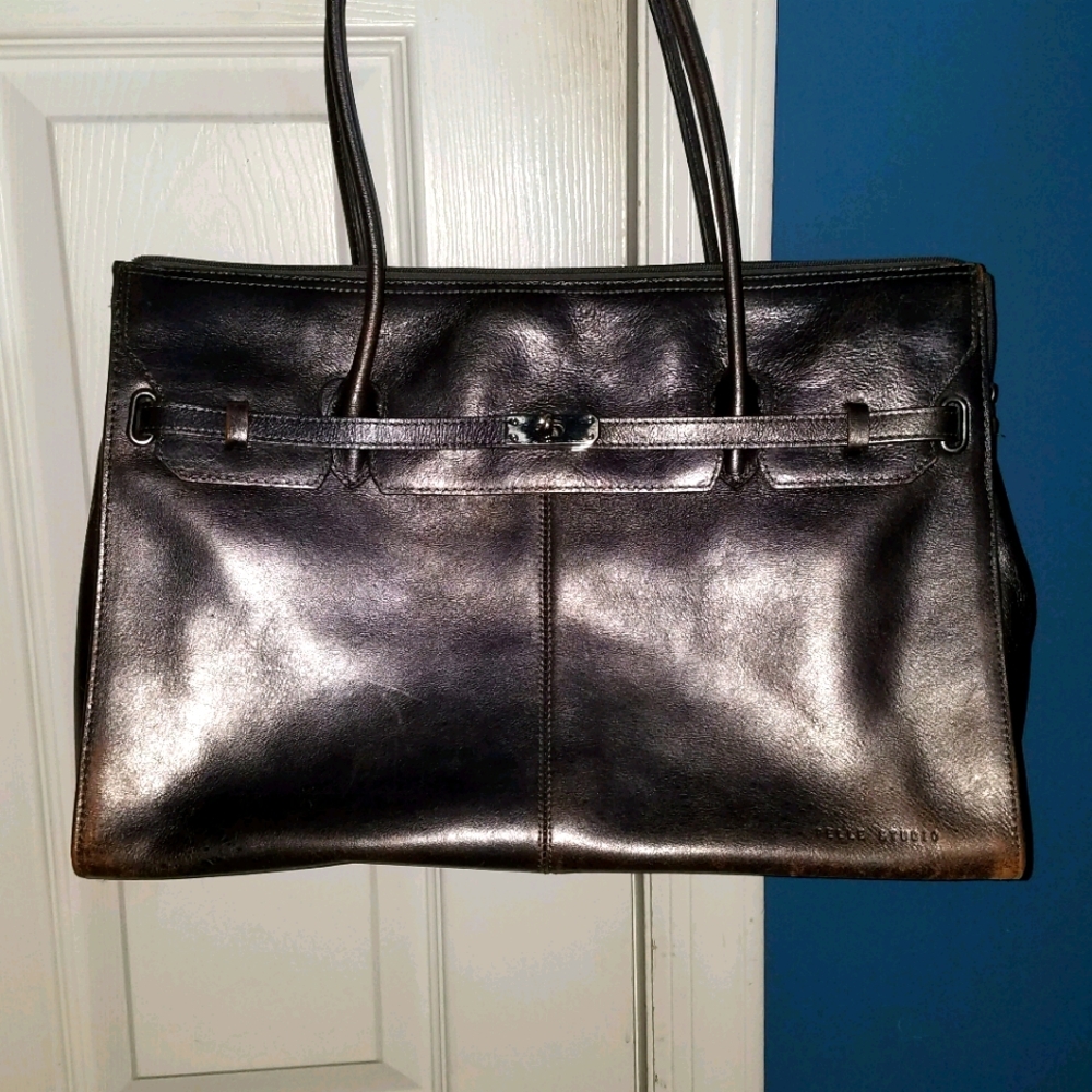 Leather bag